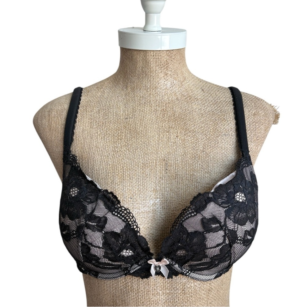Victoria's Secret Body By Victoria Push Up Bra 34D